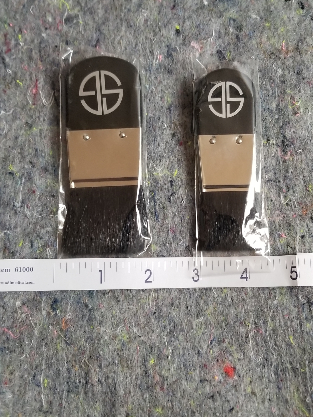 Double Pack Makeup Brushes with Circular Logo - Black & Silver
